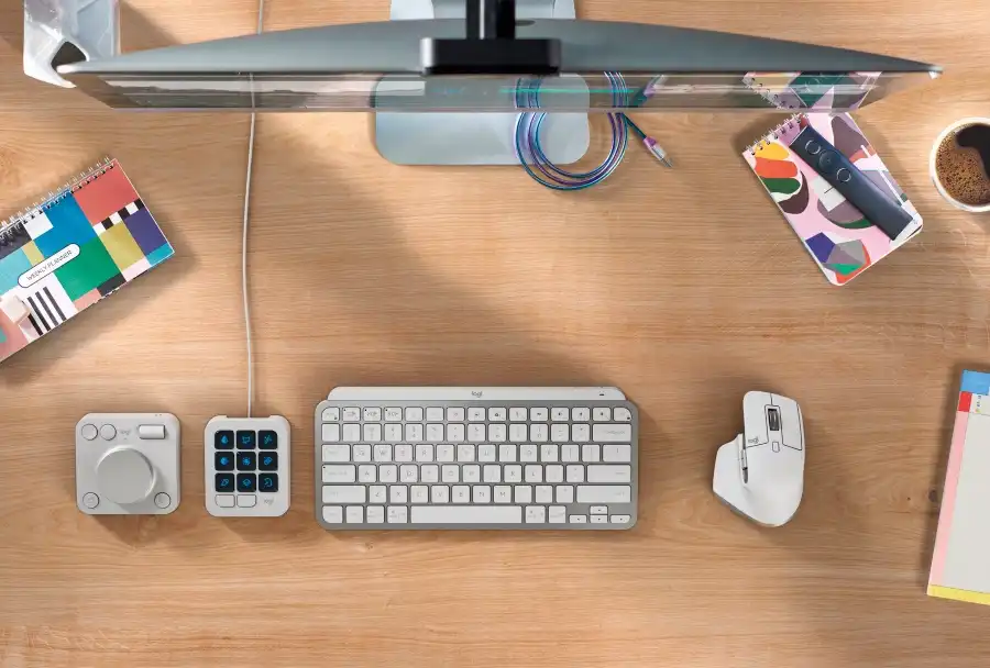 Logitech MX Creative Console 正式登台：深度整合 Adobe、售價 6,490 元 【新聞發稿照2】創作者主控台整合 Adobe 服務共支援 58 款常用軟體　購買贈送 Adobe Creative Cloud 三個月免費授權